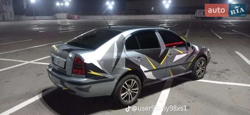 Лифтбек Skoda Octavia 2005 в Новых Санжарах