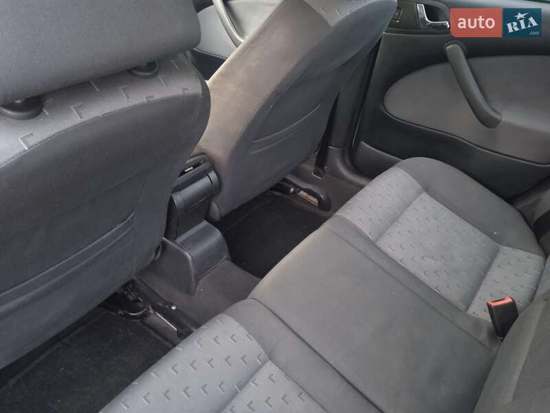 Ліфтбек Skoda Octavia 2004 в Ніжині