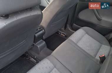 Лифтбек Skoda Octavia 2004 в 