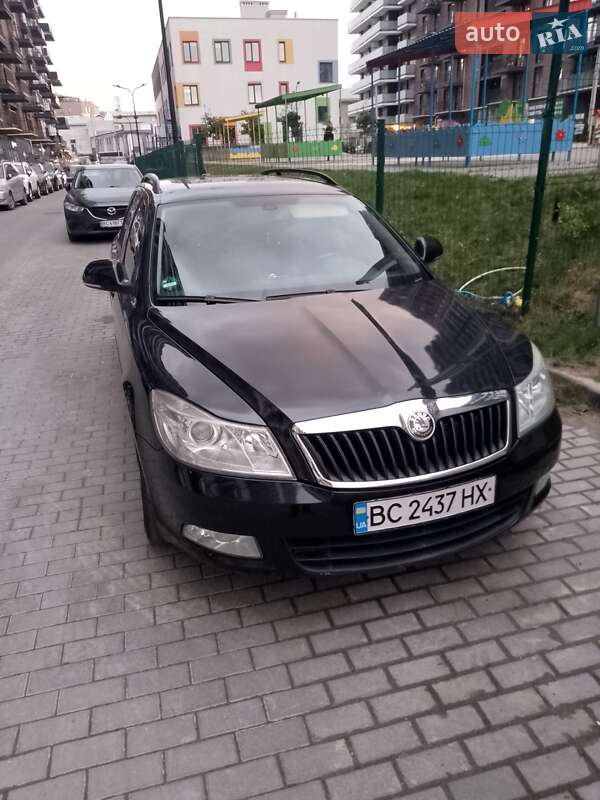 Универсал Skoda Octavia 2009 в Львове