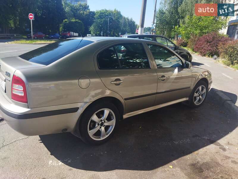 Лифтбек Skoda Octavia 2007 в Виннице