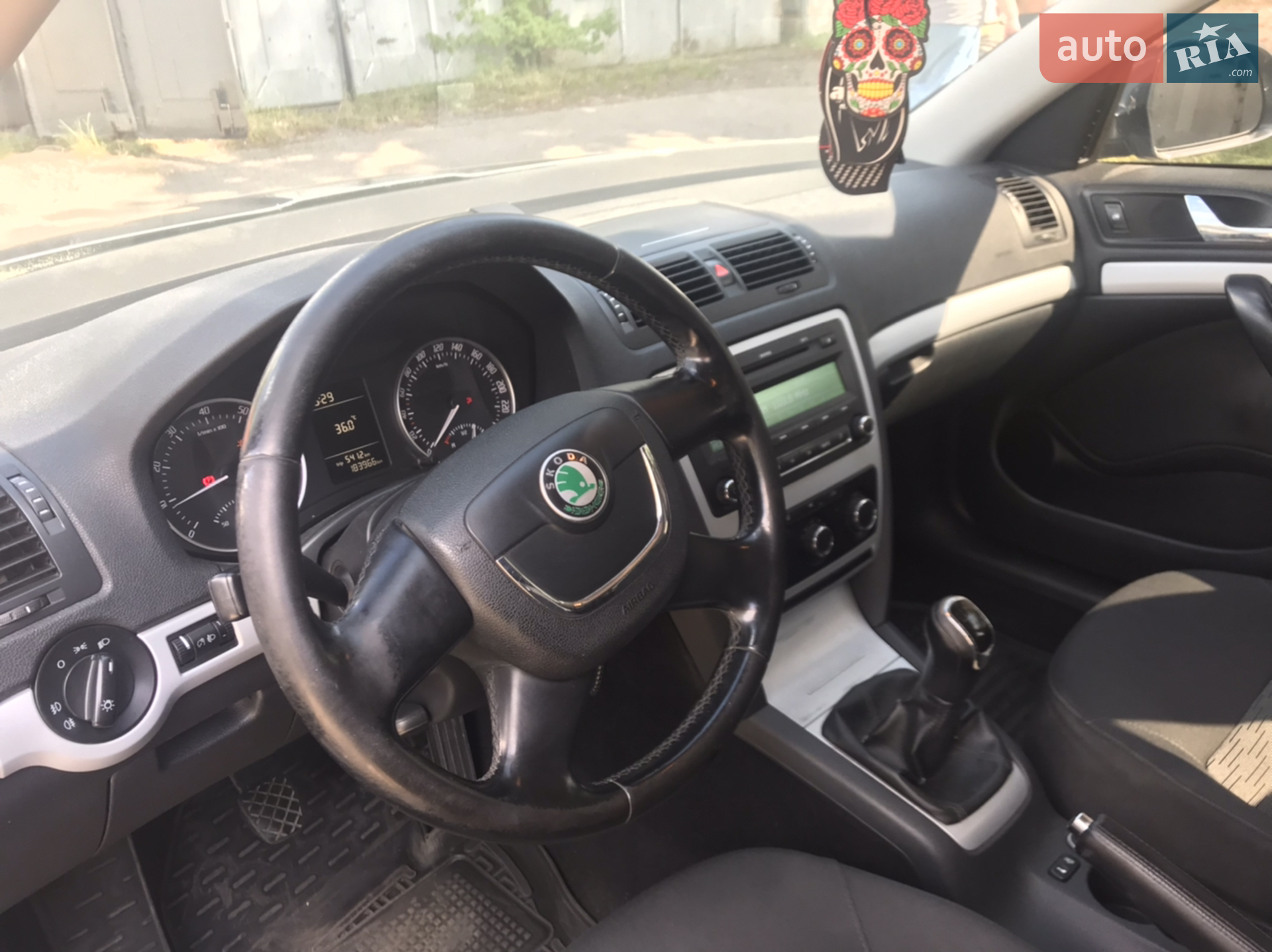 2011 Skoda Octavia - мініатюра 10