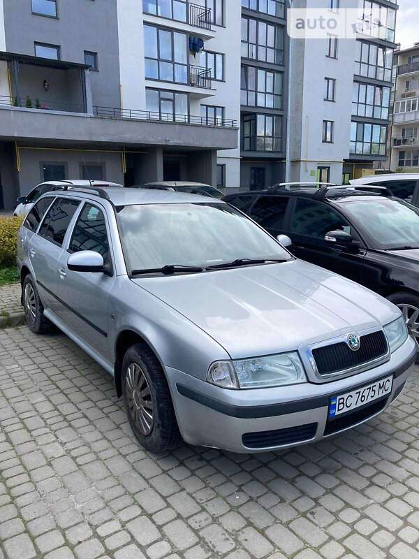 Универсал Skoda Octavia 2010 в Львове