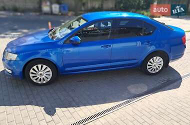 Лифтбек Skoda Octavia 2013 в 