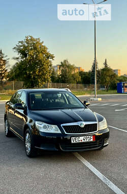 Лифтбек Skoda Octavia 2010 в Житомире