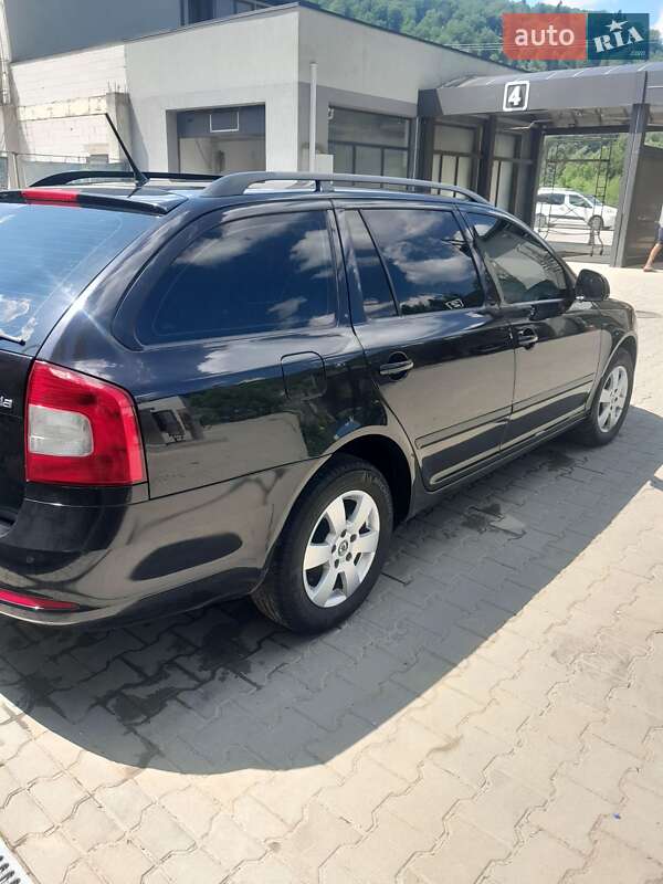 Універсал Skoda Octavia 2011 в Яремчі