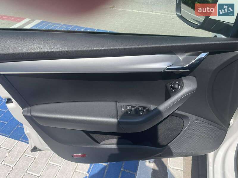 Универсал Skoda Octavia 2018 в Ровно