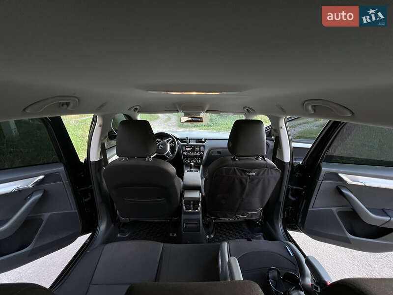 Універсал Skoda Octavia 2015 в Житомирі