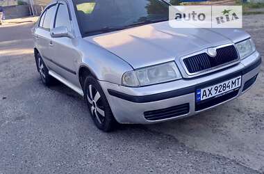 Ліфтбек Skoda Octavia 2000 в Ромнах