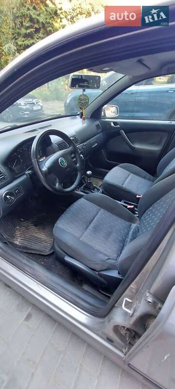 Лифтбек Skoda Octavia 2008 в Черкассах