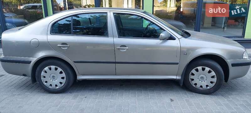 Лифтбек Skoda Octavia 2008 в Черкассах