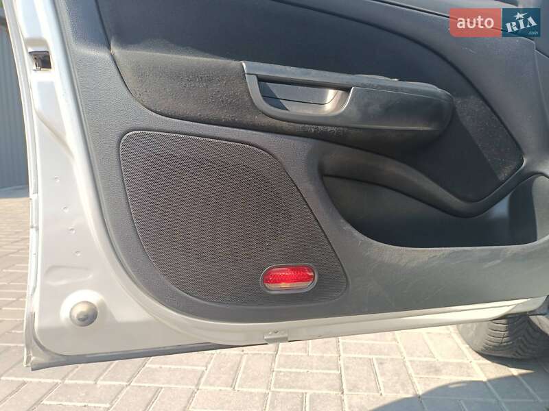 Универсал Skoda Octavia 2005 в Казатине