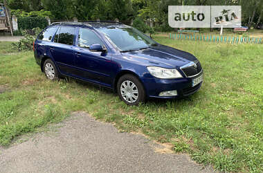 Универсал Skoda Octavia 2011 в Чернигове