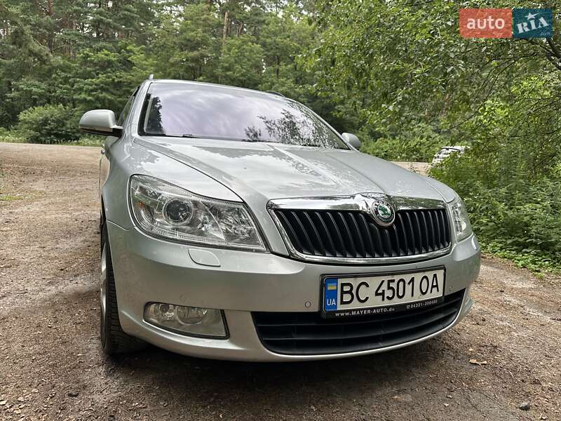 Універсал Skoda Octavia 2010 в Бродах