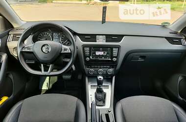 Универсал Skoda Octavia 2015 в 