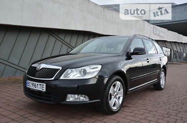 Универсал Skoda Octavia 2009 в Львове