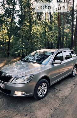 Универсал Skoda Octavia 2010 в Гайсине