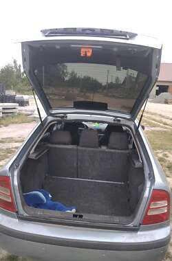 Ліфтбек Skoda Octavia 2006 в Зарічному