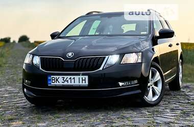 Универсал Skoda Octavia 2017 в Ровно