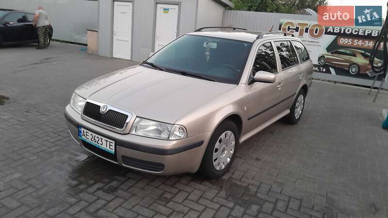 Универсал Skoda Octavia 2004 в Никополе