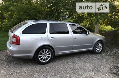 Универсал Skoda Octavia 2010 в Самборе