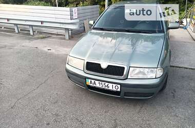 Лифтбек Skoda Octavia 2003 в Киеве