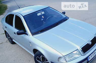 Ліфтбек Skoda Octavia 2003 в Ромнах