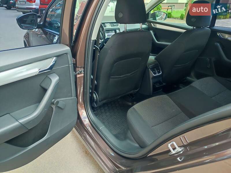 Лифтбек Skoda Octavia 2014 в Тернополе