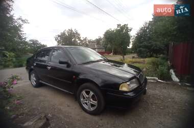 Лифтбек Skoda Octavia 1998 в 