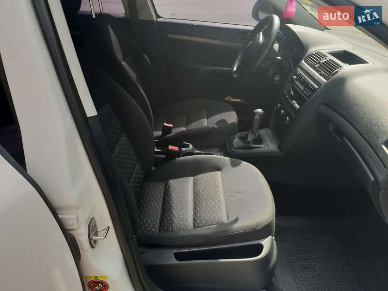 Універсал Skoda Octavia 2010 в Трускавці