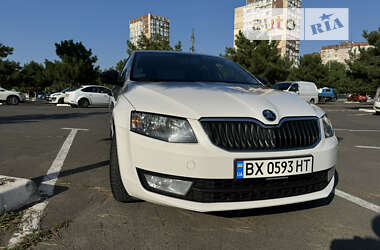 Лифтбек Skoda Octavia 2016 в Одессе