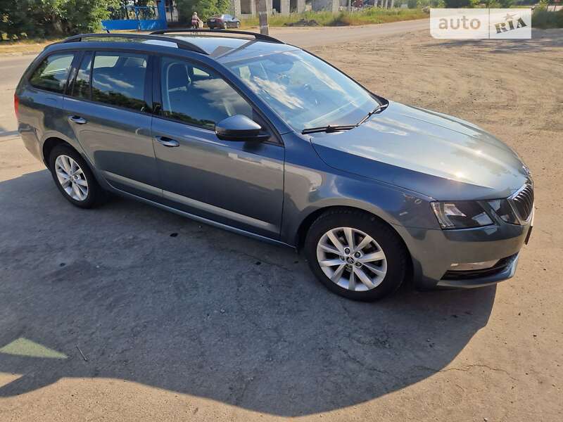 Универсал Skoda Octavia 2019 в Бородянке