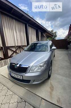 Универсал Skoda Octavia 2013 в Нижней Апше