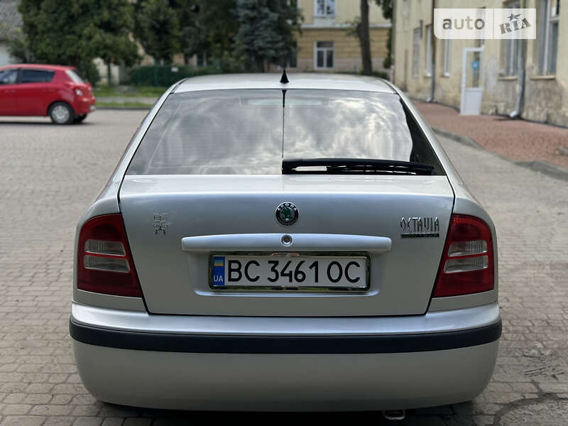 Лифтбек Skoda Octavia 2006 в Самборе