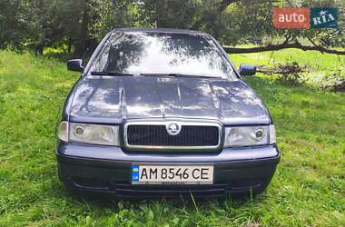 Лифтбек Skoda Octavia 1999 в 