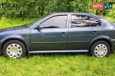 Лифтбек Skoda Octavia 1999 в 