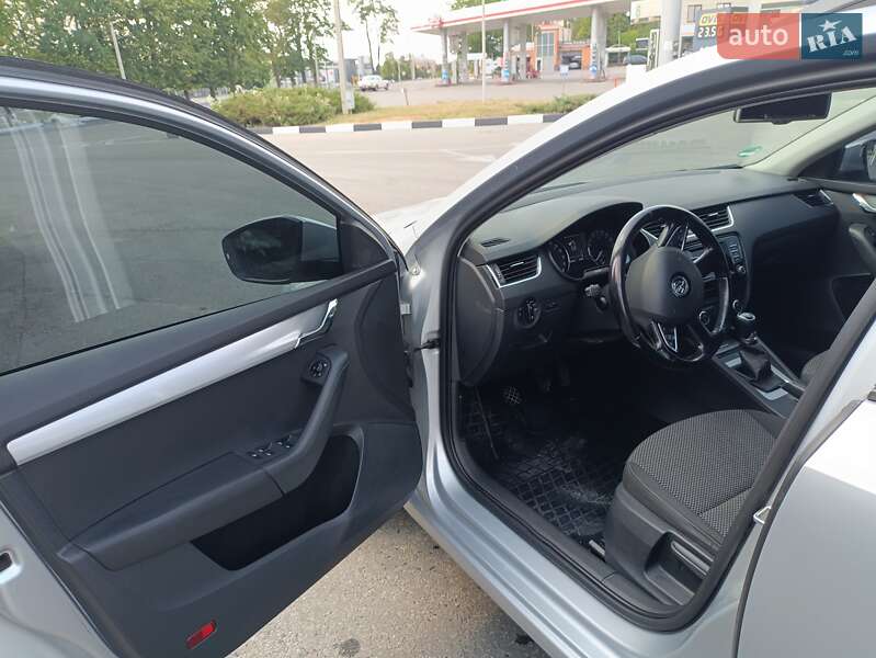 Універсал Skoda Octavia 2013 в Харкові