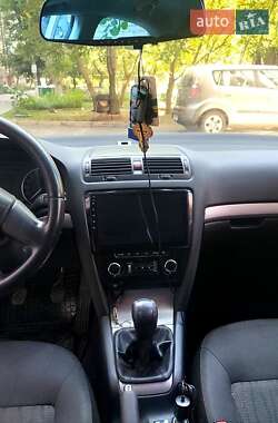 Ліфтбек Skoda Octavia 2010 в 