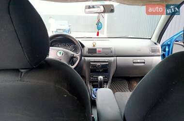 Лифтбек Skoda Octavia 2003 в 