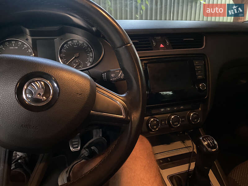 Лифтбек Skoda Octavia 2016 в Иршаве