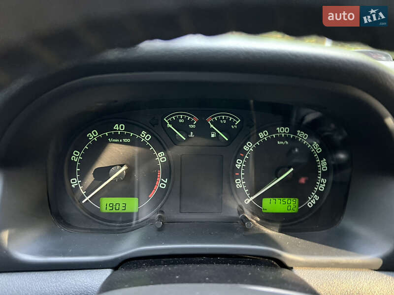Лифтбек Skoda Octavia 2006 в Львове