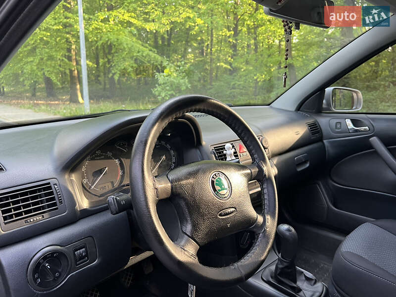 Лифтбек Skoda Octavia 2006 в Львове