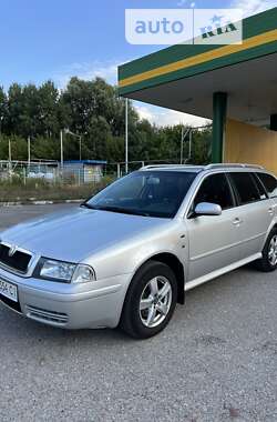 Універсал Skoda Octavia 2002 в Житомирі