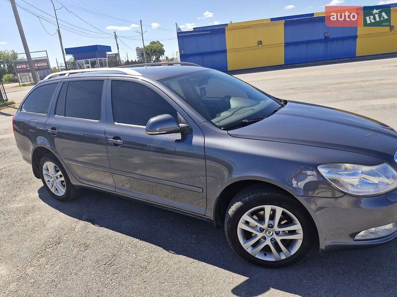 Універсал Skoda Octavia 2011 в Житомирі