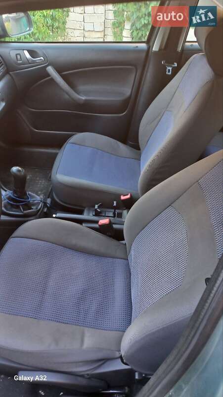 Ліфтбек Skoda Octavia 2003 в Дніпрі