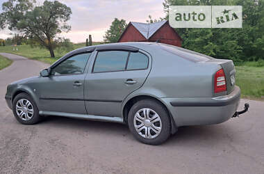 Ліфтбек Skoda Octavia 2003 в Срібному