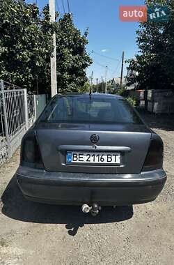 Лифтбек Skoda Octavia 2001 в 