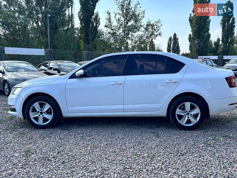 Лифтбек Skoda Octavia 2017 в Одессе