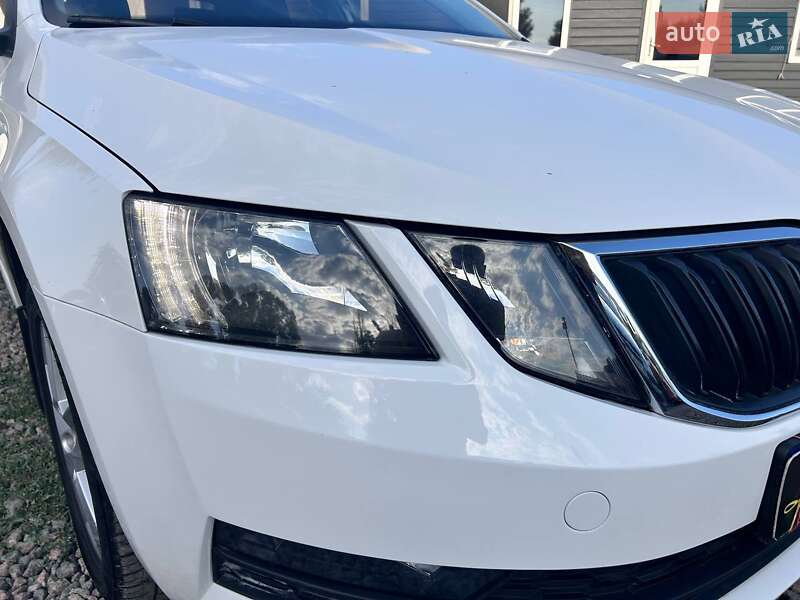 Лифтбек Skoda Octavia 2017 в Одессе