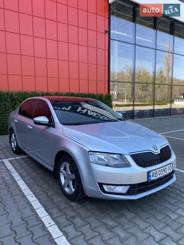Лифтбек Skoda Octavia 2015 в Виннице